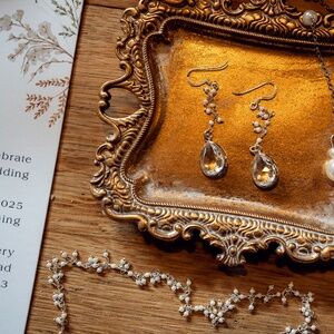 Grace + Hudson Belle Earrings